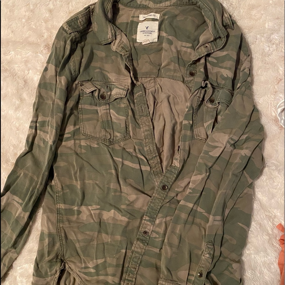 American Eagle Camo Flannel/ Button Down